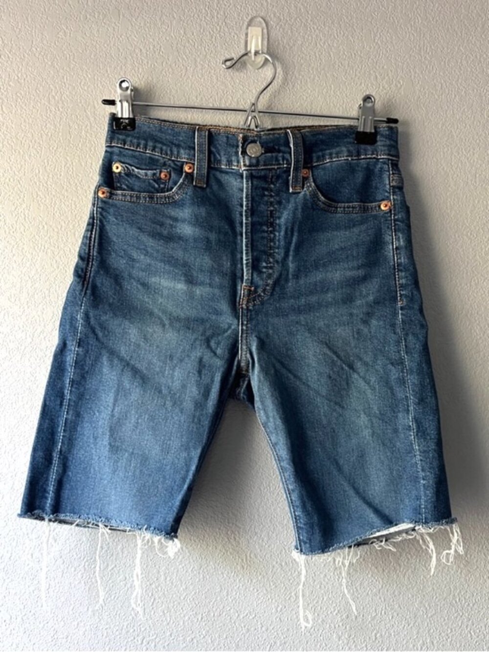 Levi's Wedgie Skinny Bermuda Cut Off Jorts Womens 26 Longline Denim Shorts